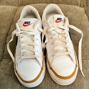 Nike Court Legacy Sneakers